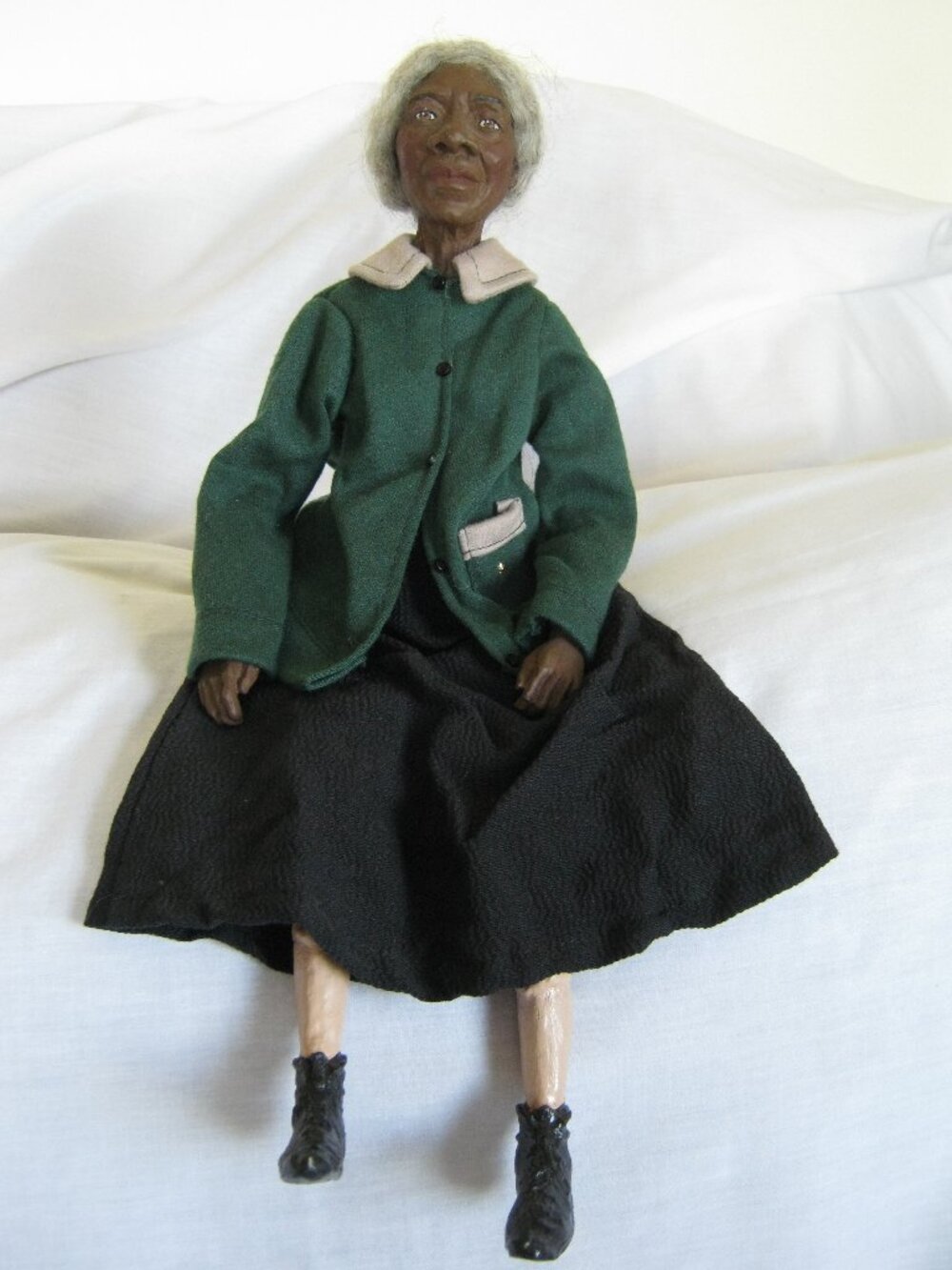 Daddy's Long Legs Vintage African American Grandma Shelf Doll by Karen Germany